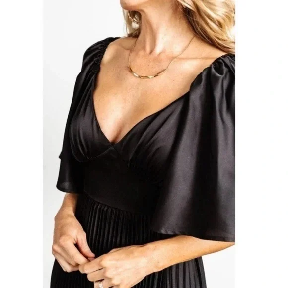 Baltic Born Aubree Accordion Pleated V-Neck A-Line Midi Dress Black Large NWT - Picture 4 of 16